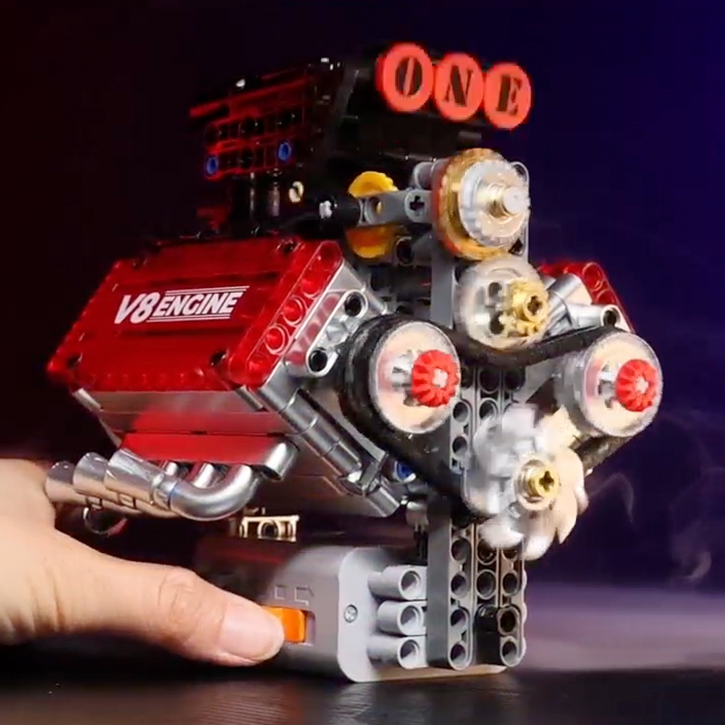 Watch V8 - V8 Engine Motorized Simulation Brick Model