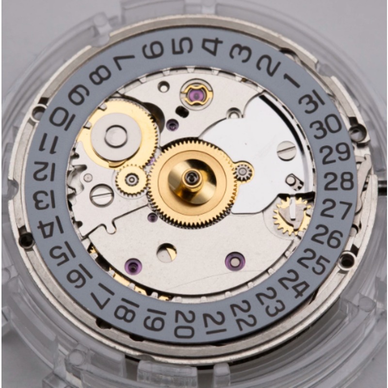 Loook Store ETA C07.111 V8 Cer – Watch V8 Bewertung und Preis